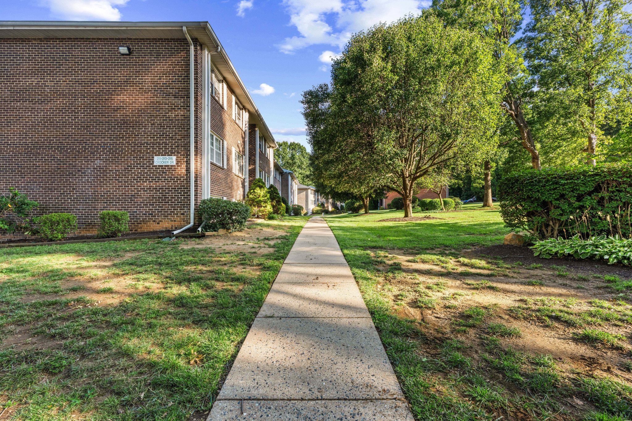 211 Crocker Drive - 1